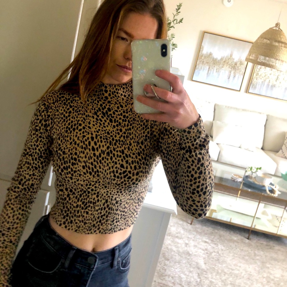 Cheetah Print Longsleeve Turtleneck